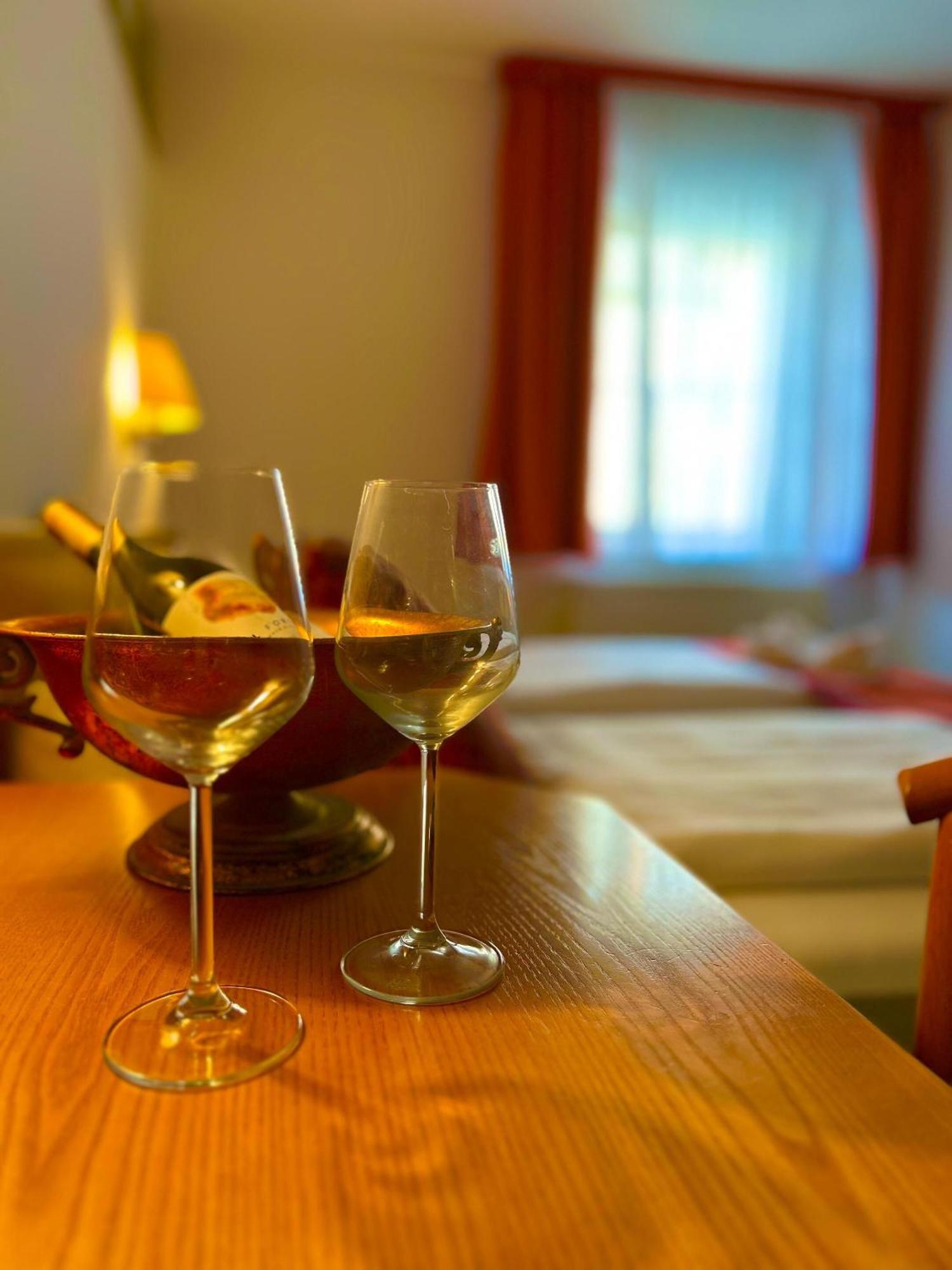 Hotel Domschatz 3*